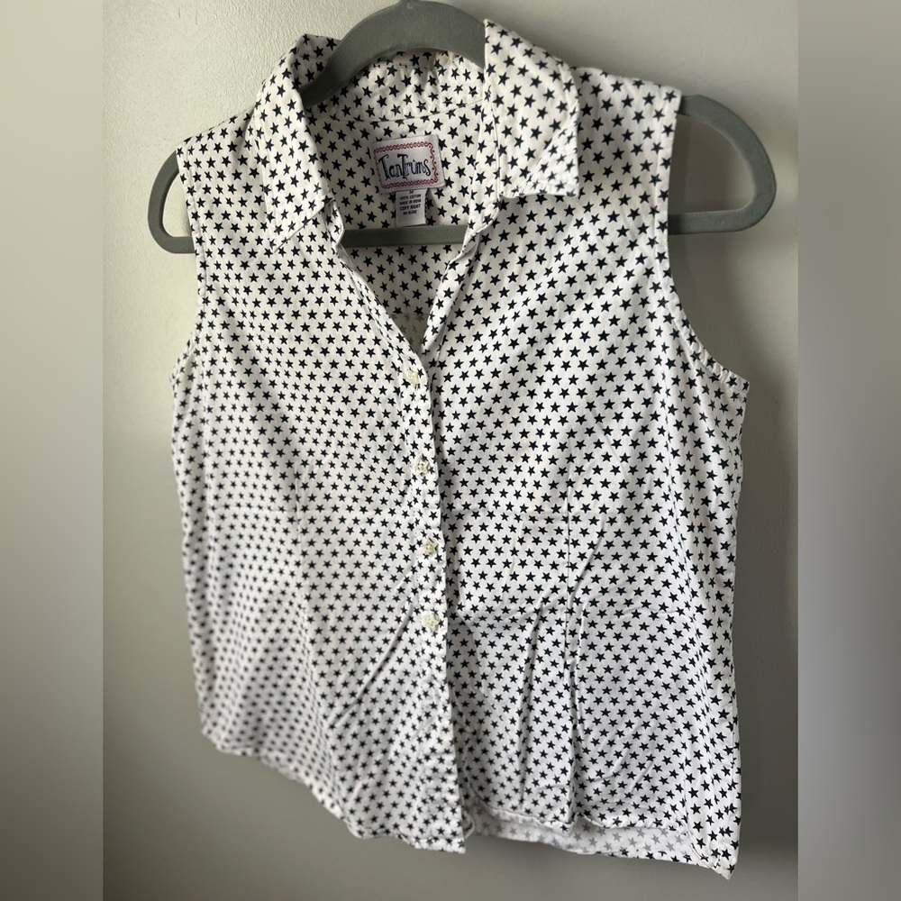 Tantrum star button up medium sleeveless top cotton white